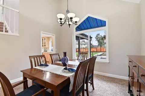 Dining - 9475 Victoria Ln, Windsor, CA 95492 photo 4 of 4