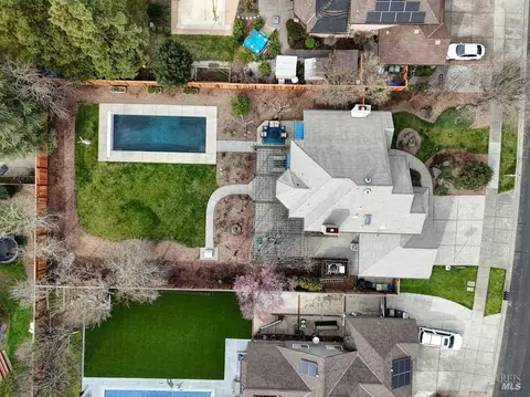 View/Area - 9475 Victoria Ln, Windsor, CA 95492 photo 2 of 6