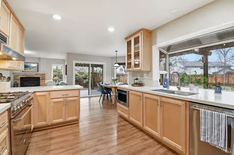 Kitchen - 9475 Victoria Ln, Windsor, CA 95492 photo 3 of 3