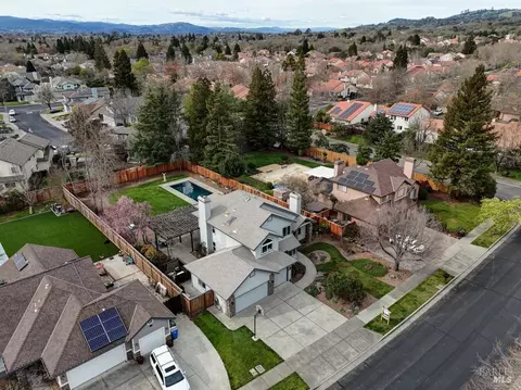 View/Area - 9475 Victoria Ln, Windsor, CA 95492 photo 1 of 6