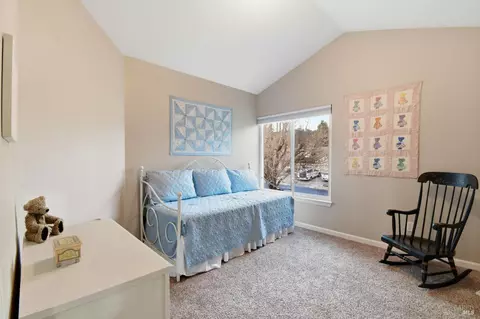 Bedroom - 9475 Victoria Ln, Windsor, CA 95492 photo 3 of 5