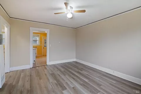 Living - 12 Daniels Ave, Vallejo, CA 94590 photo 2 of 3