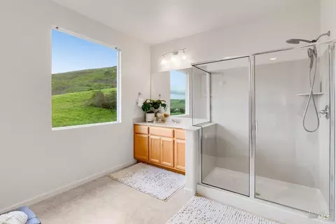 Bath - 6606 Deerfield Dr, Vallejo, CA 94591 photo 1 of 5