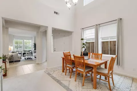 Dining - 6606 Deerfield Dr, Vallejo, CA 94591 photo 2 of 3