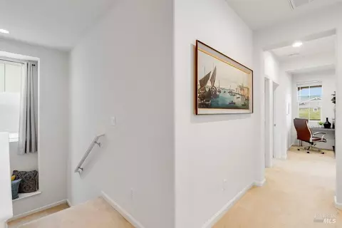Entry Way - 6606 Deerfield Dr, Vallejo, CA 94591 photo 8 of 11