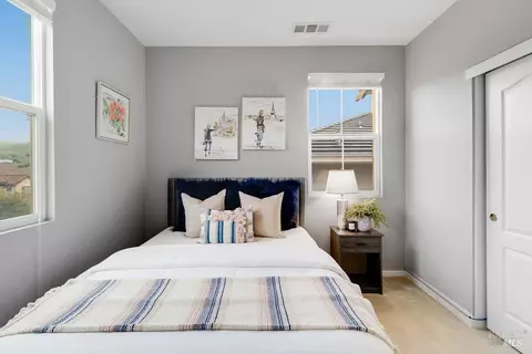 Bedroom - 6606 Deerfield Dr, Vallejo, CA 94591 photo 9 of 9