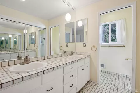 285 Cascade Dr, Fairfax, CA 94930 photo 24