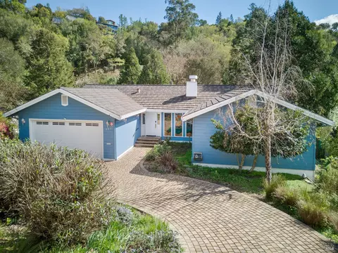 285 Cascade Dr, Fairfax, CA 94930 photo 3