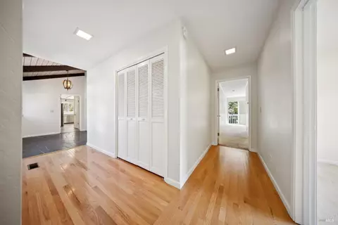 285 Cascade Dr, Fairfax, CA 94930 photo 20