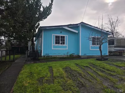 21441 Pineview Dr, Willits, CA 95490 photo 2