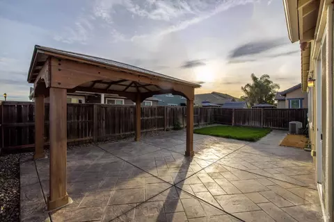560 Syracuse Ln, Dixon, CA 95620 photo 16