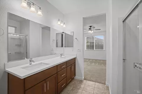 560 Syracuse Ln, Dixon, CA 95620 photo 10