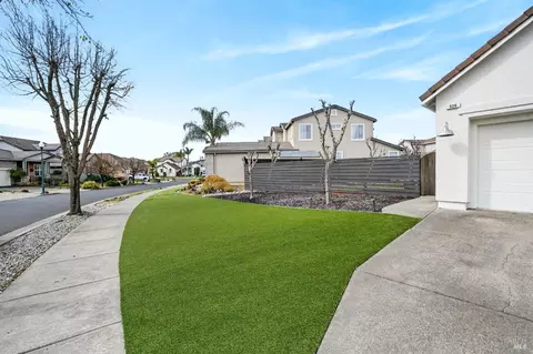 536 Sauvignon Pl, Windsor, CA 95492 photo 5