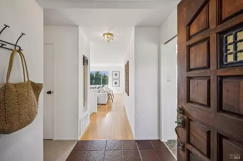 Entry Way - 3 Longfellow Rd, Mill Valley, CA 94941 photo 2 of 3
