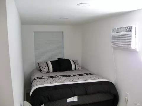 Bedroom - 1418 B St, Napa, CA 94559 photo 3 of 3