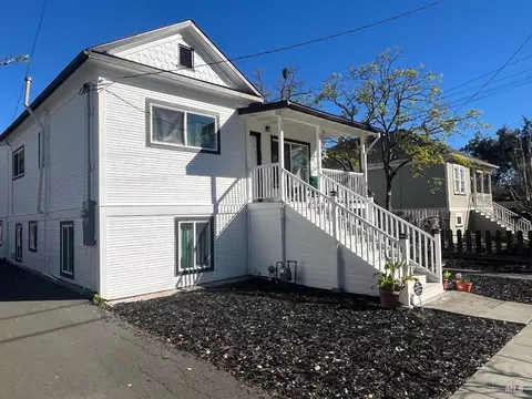 Exterior - 1418 B St, Napa, CA 94559 photo 5 of 6