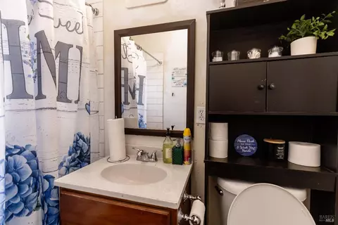Bath - 1500 Harrison St, Fairfield, CA 94533 photo 3 of 3
