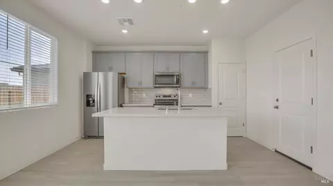 862 Telford Dr, Vacaville, CA 95687 photo 12