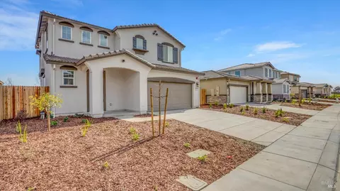 862 Telford Dr, Vacaville, CA 95687 photo 3