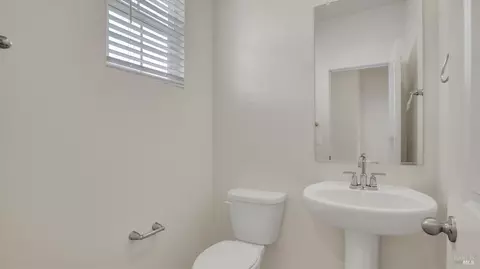 862 Telford Dr, Vacaville, CA 95687 photo 6