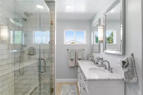 Bath - 3209 Macfadden St, Napa, CA 94558 photo 1 of 3