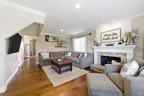 Living - 3209 Macfadden St, Napa, CA 94558 photo 3 of 3