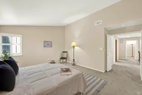 Bedroom - 155 Fallen Leaf Dr, Vacaville, CA 95687 photo 1 of 3
