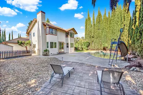Exterior - 155 Fallen Leaf Dr, Vacaville, CA 95687 photo 11 of 16