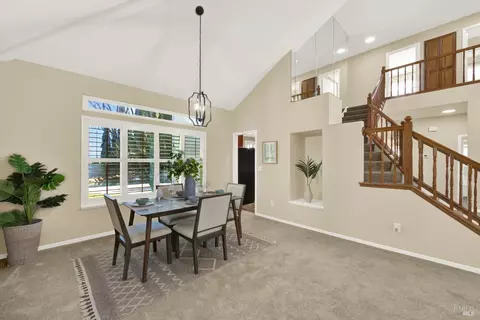 Dining - 155 Fallen Leaf Dr, Vacaville, CA 95687 photo 3 of 3