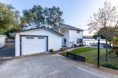3950 Oakmont Dr, Clearlake, CA 95422