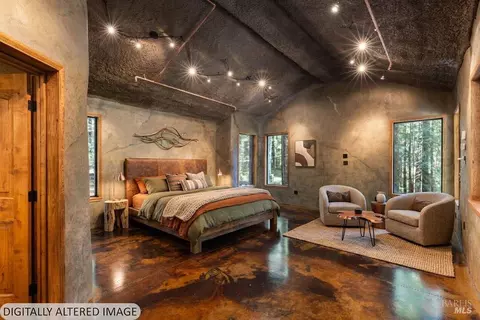 Bedroom - 2264 Joy Ridge Rd, Occidental, CA 95465 photo 1 of 5