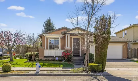 1912 Montevino Dr, Santa Rosa, CA 95407