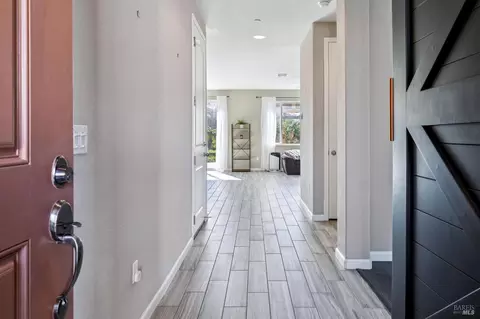 607 Guild Rd, Vacaville, CA 95688 photo 4