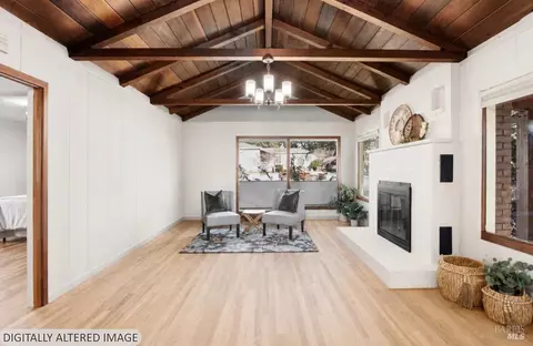 329 Jones St, Ukiah, CA 95482