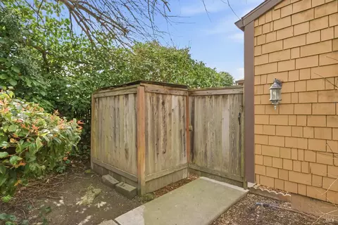 Exterior - 850 E Cotati Ave #11, Cotati, CA 94931 photo 3 of 12