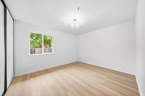 Bedroom - 850 E Cotati Ave #11, Cotati, CA 94931 photo 6 of 11