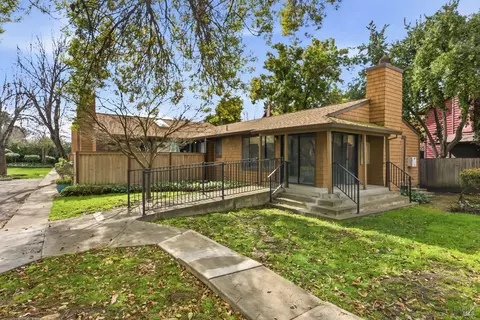 Exterior - 850 E Cotati Ave #11, Cotati, CA 94931 photo 9 of 12