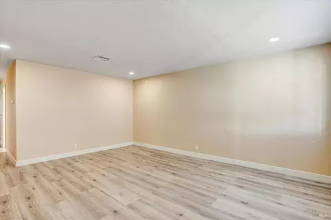 452 Wilshire Ave, Vallejo, CA 94591 photo 2