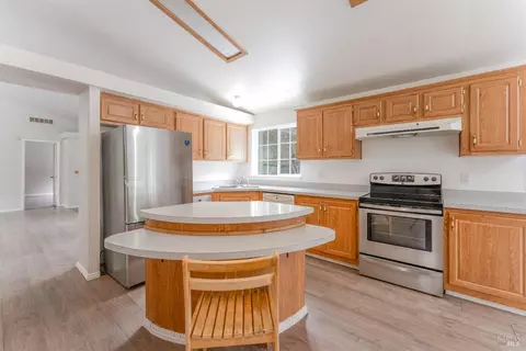 5751 Ridgewood Rd, Willits, CA 95490 photo 3