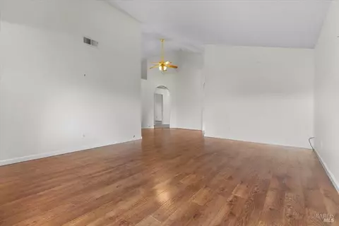 106 Cricket Ct, Windsor, CA 95492 photo 5