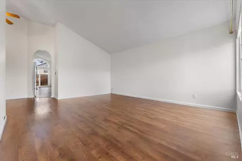 106 Cricket Ct, Windsor, CA 95492 photo 4