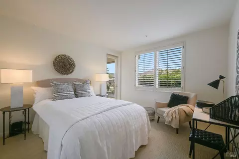 Bedroom - 400 Deer Valley Rd #2A, San Rafael, CA 94903 photo 1 of 3