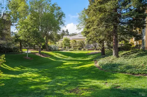 Exterior - 400 Deer Valley Rd #2A, San Rafael, CA 94903 photo 5 of 8