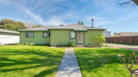 324 Hamilton Dr, Fairfield, CA 94533