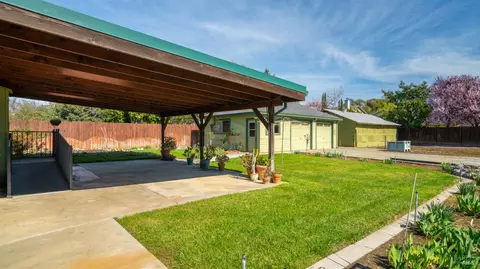 Exterior - 324 Hamilton Dr, Fairfield, CA 94533 photo 4 of 10