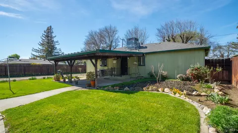 Exterior - 324 Hamilton Dr, Fairfield, CA 94533 photo 7 of 10