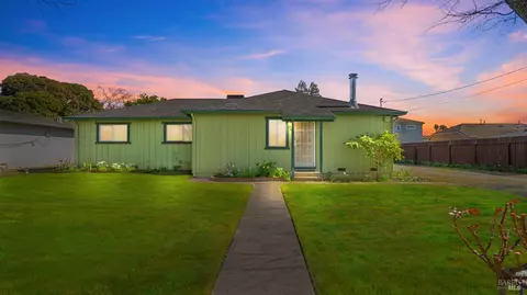 Other - 324 Hamilton Dr, Fairfield, CA 94533 photo 2 of 7