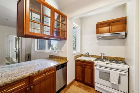 Kitchen - 169 Rose Ave, Mill Valley, CA 94941 photo 14 of 14