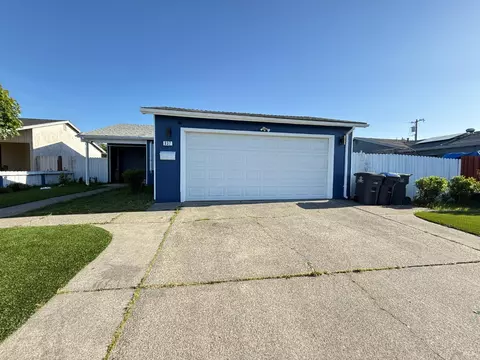 Exterior - 937 Pacific Ave, Fairfield, CA 94533 photo 4 of 6