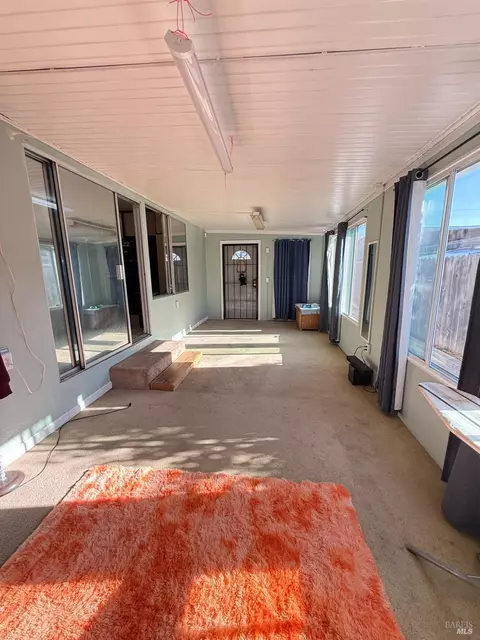 Exterior - 937 Pacific Ave, Fairfield, CA 94533 photo 1 of 6